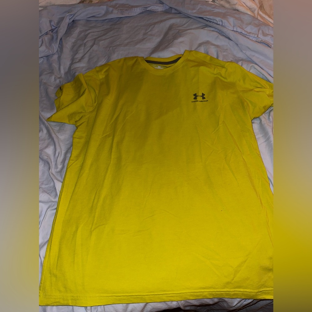 men’s under armour shirt